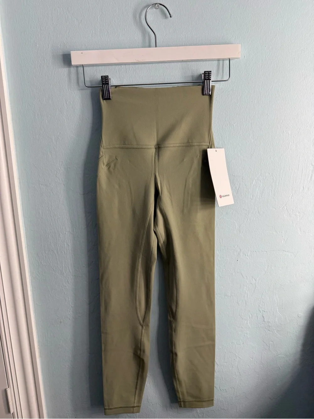 Lululemon Nulu Fold HR Yoga Tight 25”/Color Rosemary Green